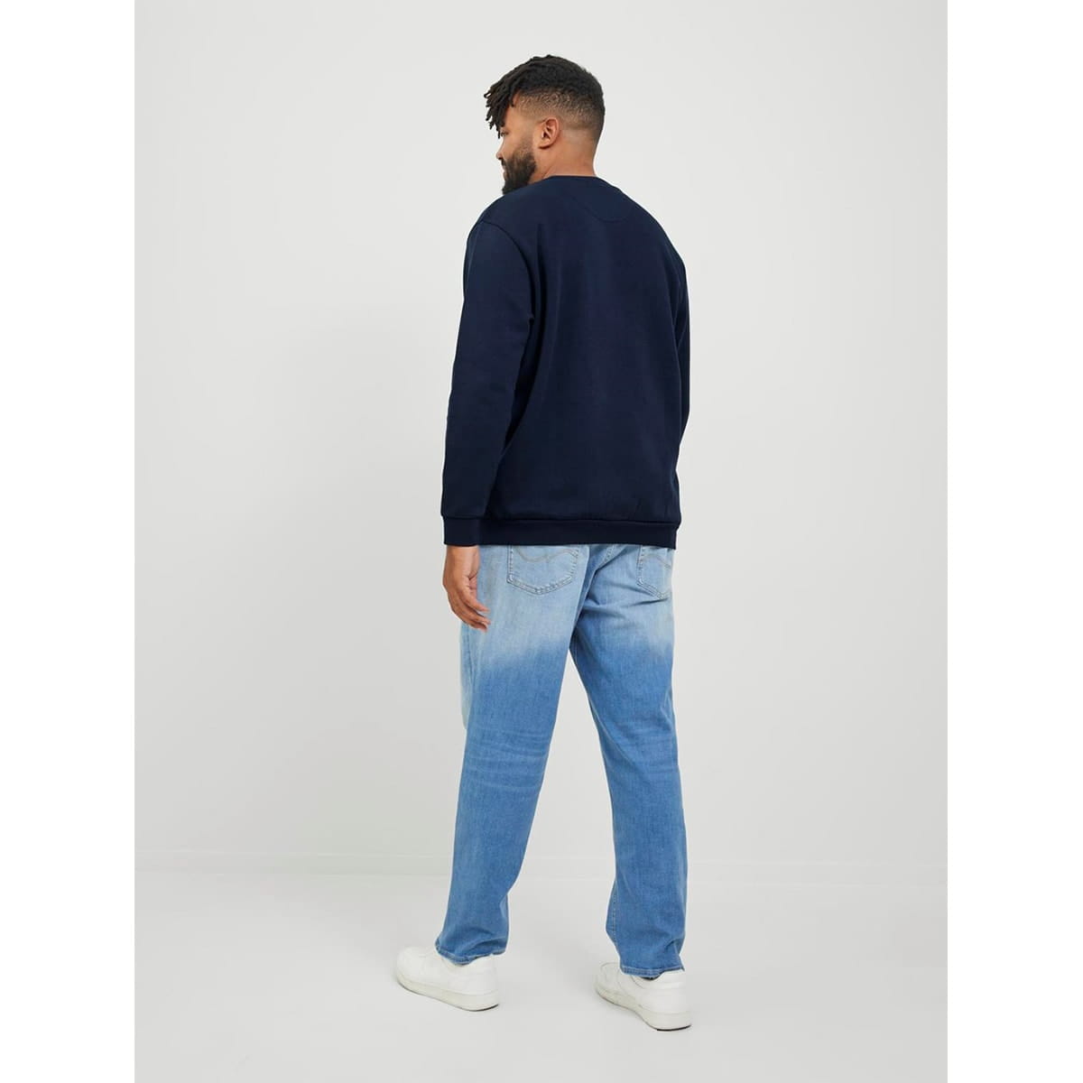 Duża męska bluza wkładana przez głowę Jack &amp; Jones 12250594 granatowa