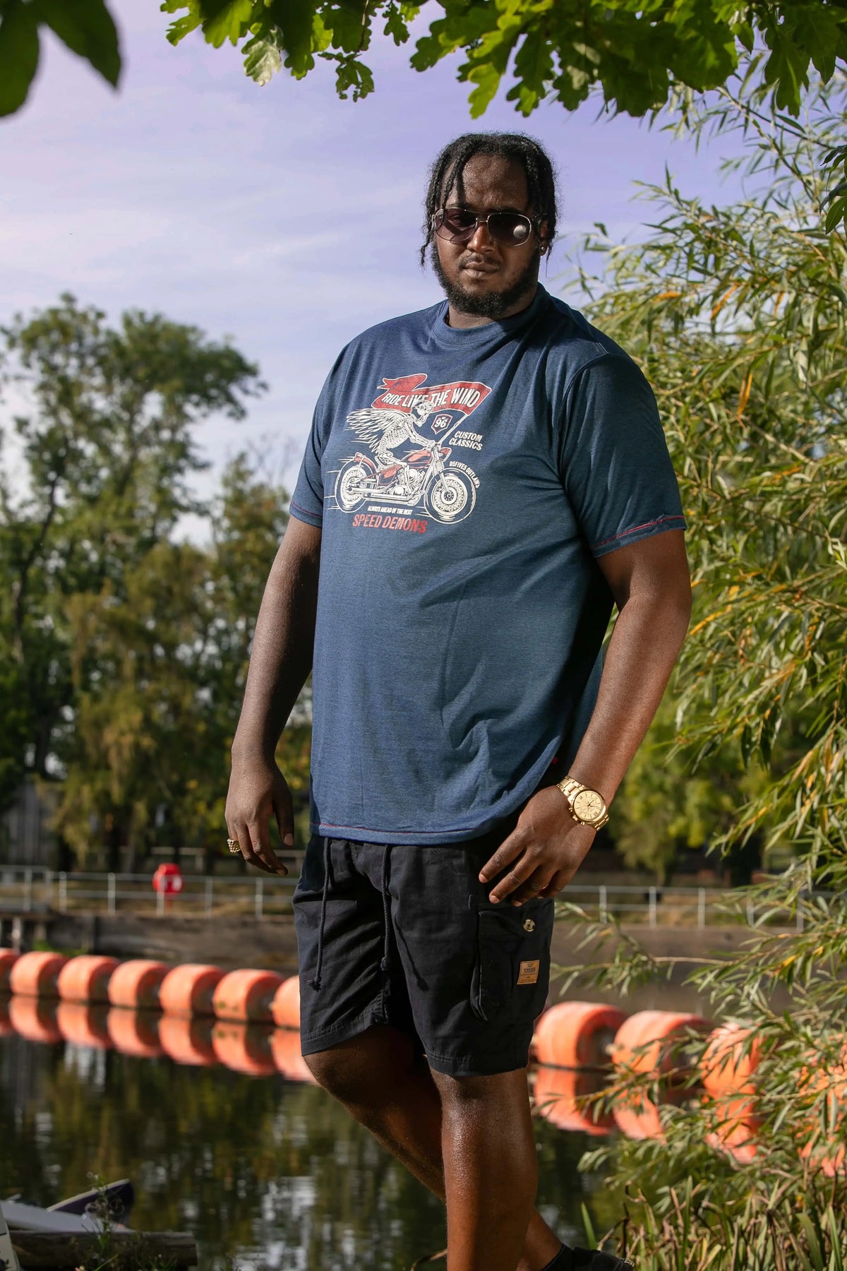 Tričko Tall man (TALL) s krátkým rukávem a potiskem motorky Duke D555 Bradford tmavě modrá