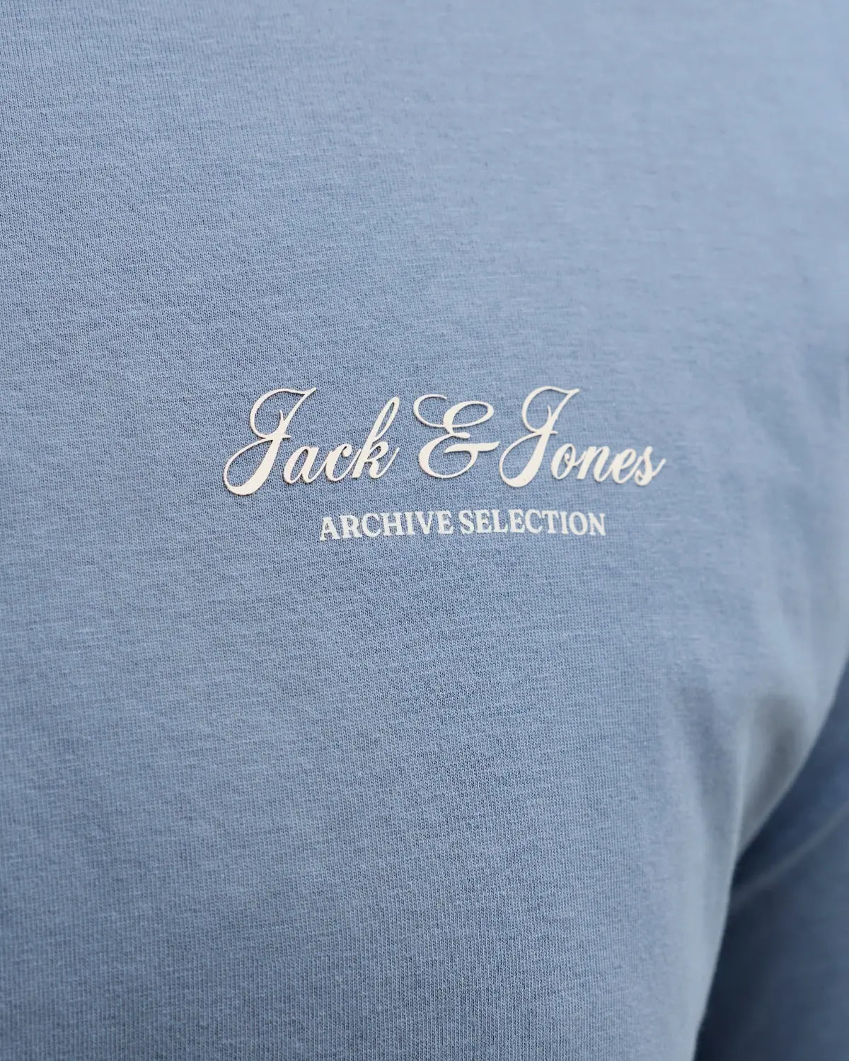 Velké pánské tričko s krátkým rukávem s jemným nápisem Jack &amp; Jones 12289683 světle modré