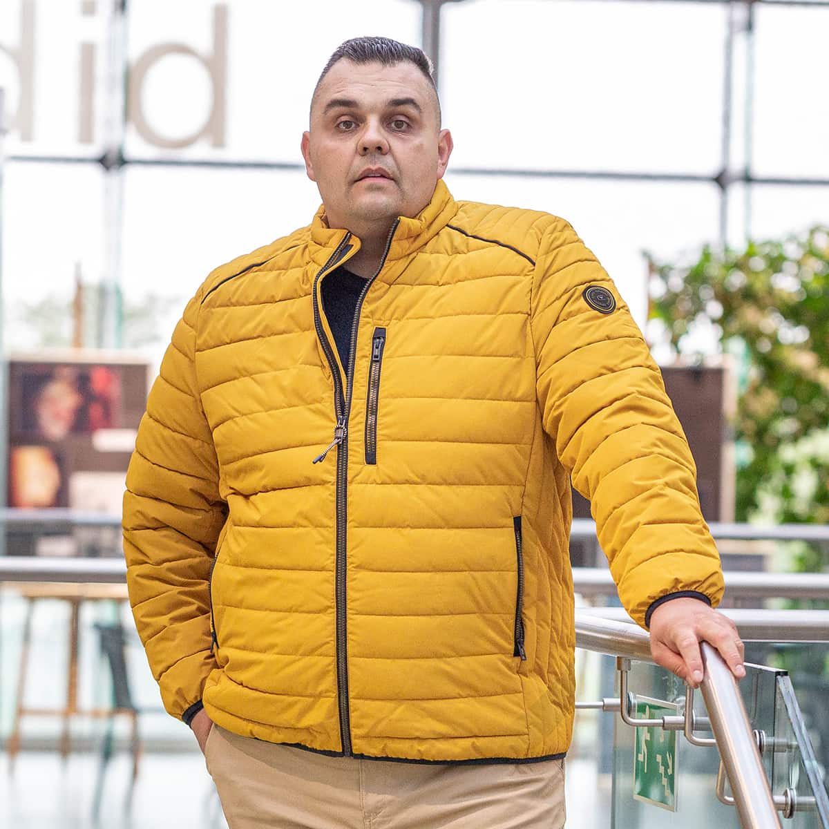 Velká pánská podzimně-zimní lehká prošívaná bunda Casa Moda 534000700-539 žlutá