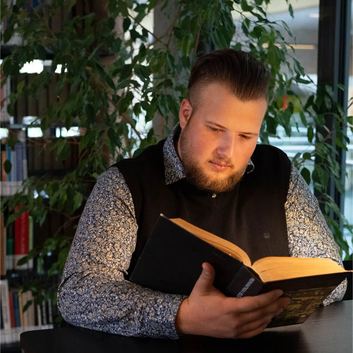 Pánská velká vesta bez rukávů Redmond 601-90 černý